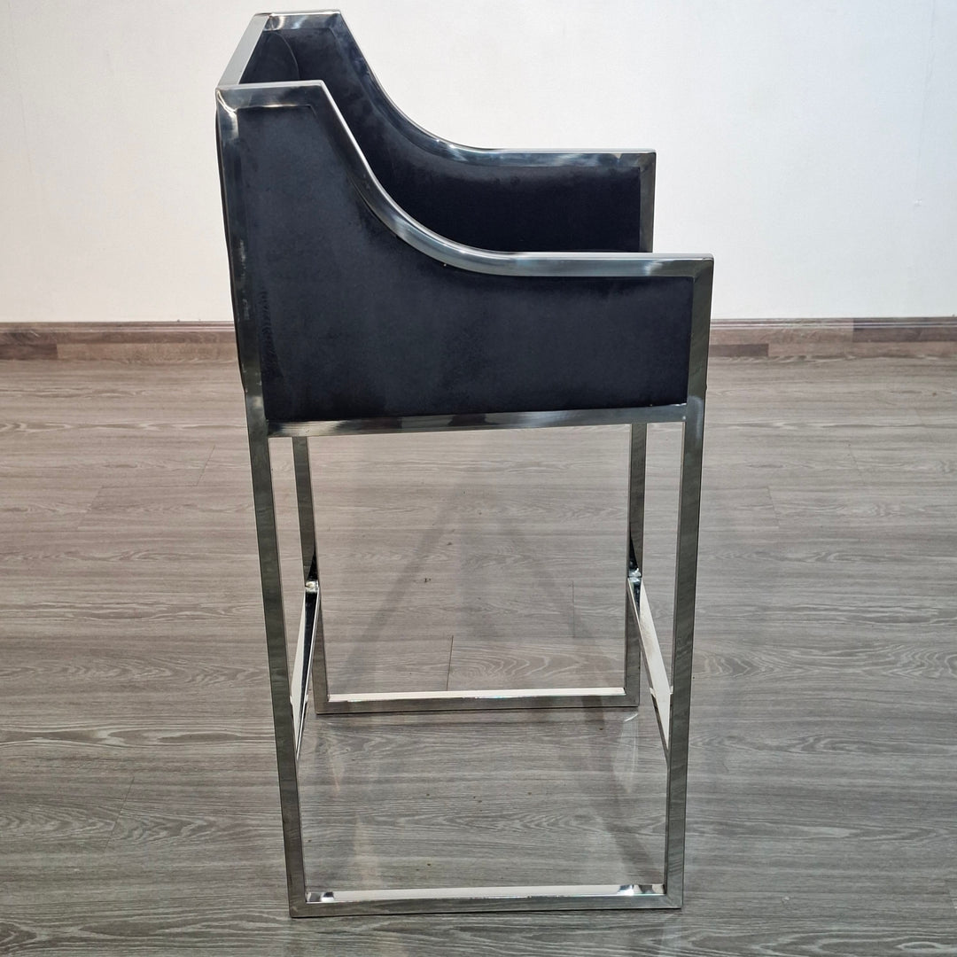 CLS 073