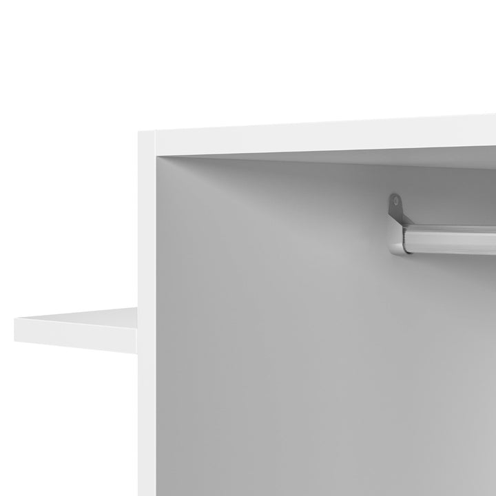 Closet with Wave Panel