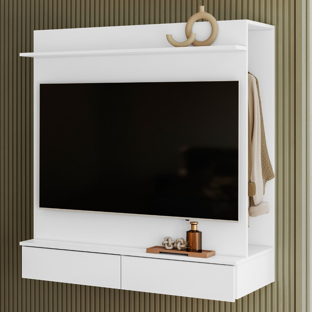 Closet with Wave Panel
