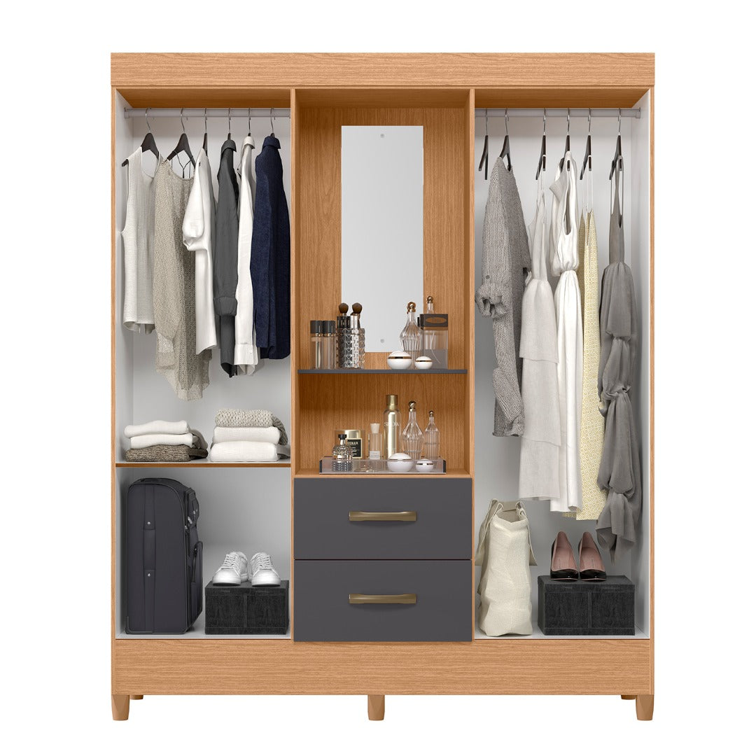 Mobi Capelinha Wardrobe