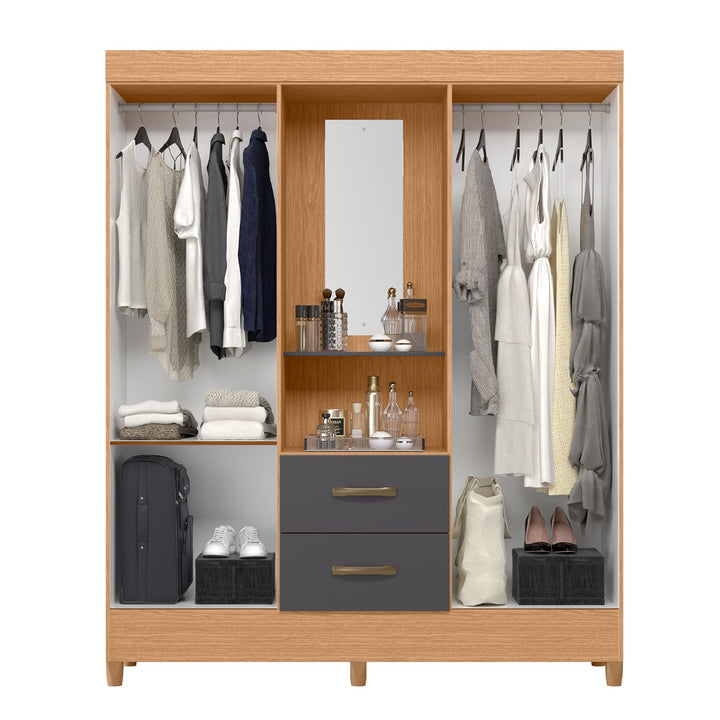 Mobi Capelinha Wardrobe